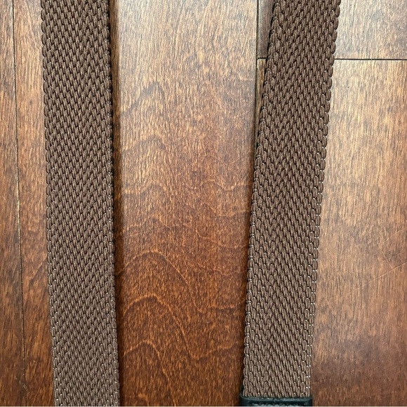 Tommy Bahama Men’s Brown Webbed Belt with Black Leather Trim, Size Large/XL - Picture 8 of 9